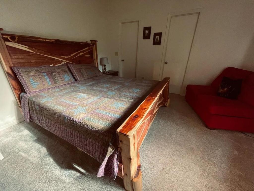 Cabin With Treehouse Views, 3 King Beds, 4 Bunks, And Large Hot Tub! Gatlinburg Extérieur photo
