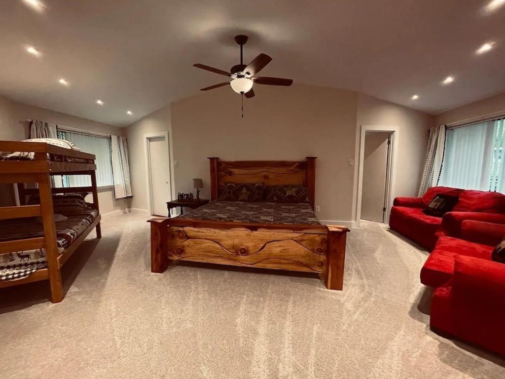 Cabin With Treehouse Views, 3 King Beds, 4 Bunks, And Large Hot Tub! Gatlinburg Extérieur photo